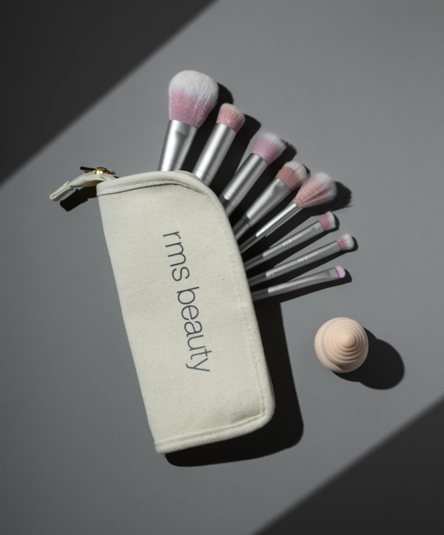 The Artist Toolkit Makeup Tool for Easy Everyday Application