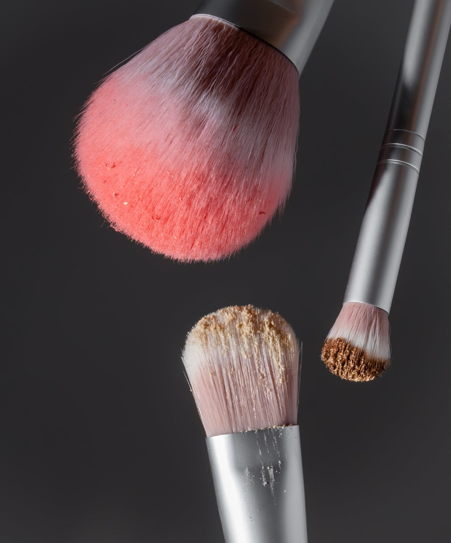 The Artist Toolkit Makeup Tool for Easy Everyday Application