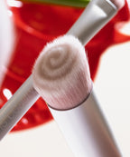 Skin2Skin Foundation Brush Makeup Tool for Easy Everyday Application