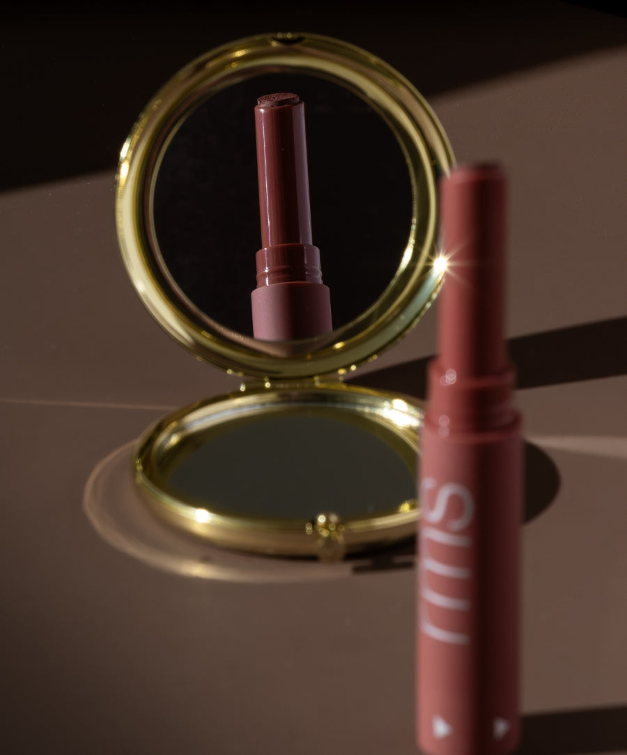 Legendary Serum Lipstick The Nudes Comfortable Lip Color with Everyday Wear
