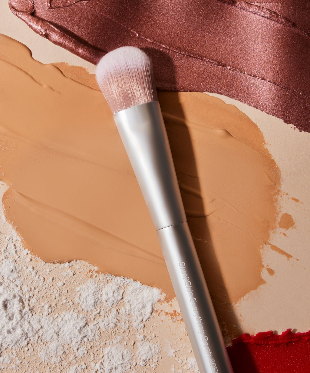 Skin2Skin Everything Brush Makeup Tool for Easy Everyday Application