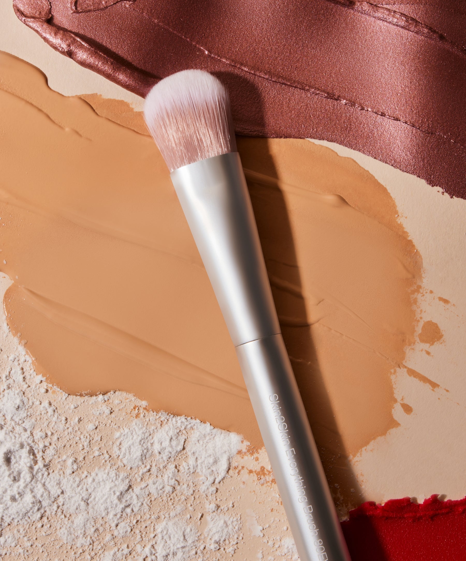 Skin2Skin Everything Brush Makeup Tool for Easy Everyday Application