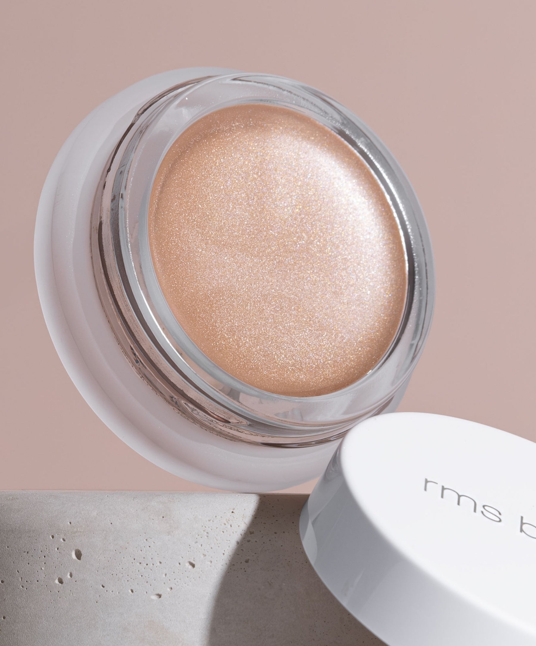 Luminizer Radiant Highlighter with a Natural Looking Glow