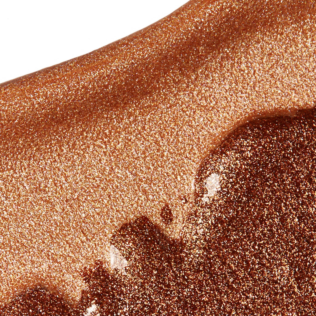 Master Radiance Base Radiant Highlighter for a Natural Looking Glow